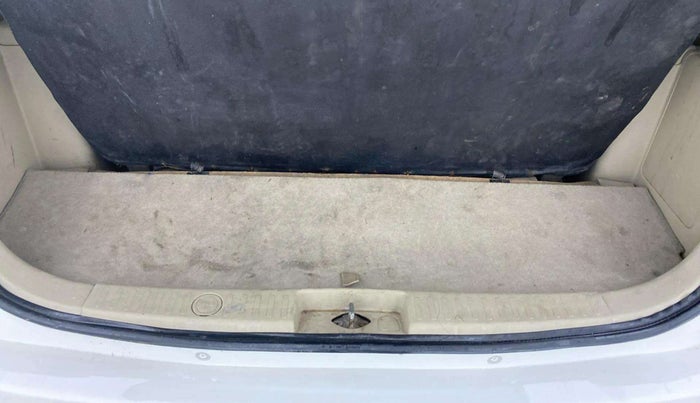 2013 Maruti Ertiga VXI, Petrol, Manual, 68,160 km, Boot Inside