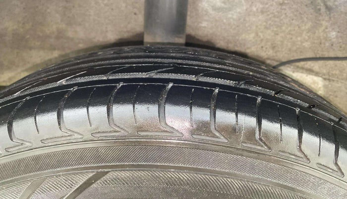 2020 Hyundai NEW SANTRO SPORTZ EXECUTIVE MT CNG, CNG, Manual, 78,732 km, Right Rear Tyre Tread