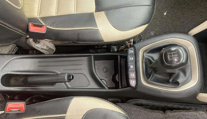 2020 Hyundai NEW SANTRO SPORTZ EXECUTIVE MT CNG, CNG, Manual, 78,732 km, Gear Lever