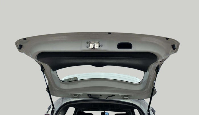2020 Maruti XL6 ZETA MT, Petrol, Manual, 78,872 km, Boot Door Open