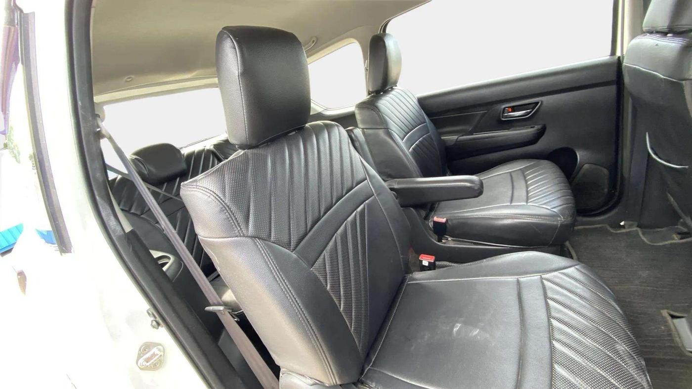 2020 Maruti XL6 ZETA MT, Petrol, Manual, 78,872 km, Right Side Rear Door Cabin