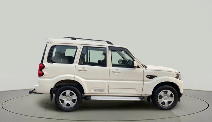 2018 Mahindra Scorpio S5, Diesel, Manual, 28,871 km, Right Side View