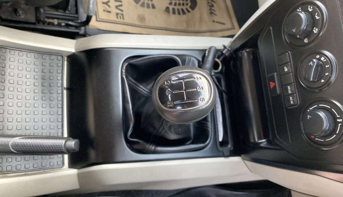 2018 Mahindra Scorpio S5, Diesel, Manual, 28,871 km, Gear Lever