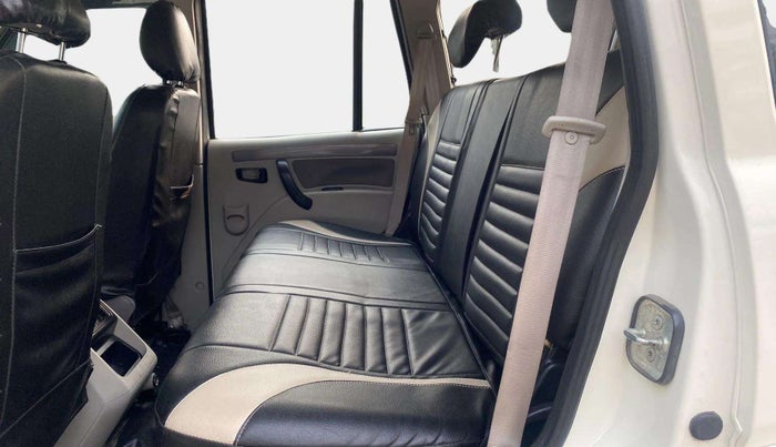 2018 Mahindra Scorpio S5, Diesel, Manual, 28,871 km, Right Side Rear Door Cabin