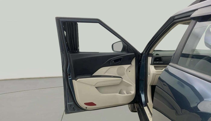 2022 Mahindra XUV300 W6 1.5 DIESEL AMT, Diesel, Automatic, 34,035 km, LHS Front Door