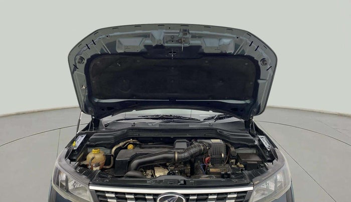 2022 Mahindra XUV300 W6 1.5 DIESEL AMT, Diesel, Automatic, 34,035 km, Open Bonet