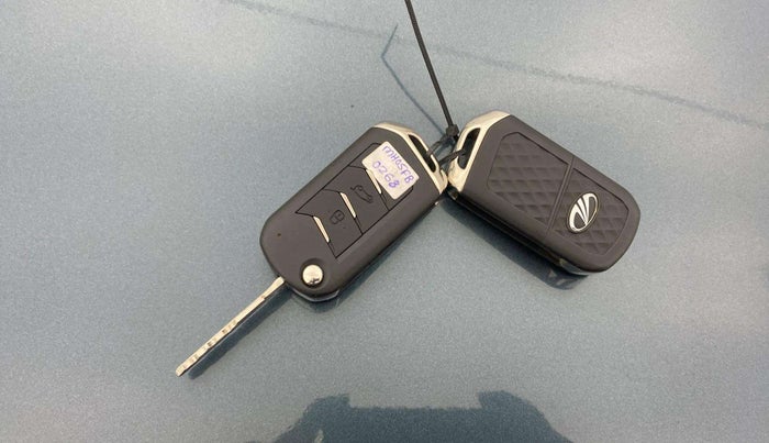 2022 Mahindra XUV300 W6 1.5 DIESEL AMT, Diesel, Automatic, 34,035 km, Key Close Up
