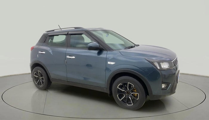 2022 Mahindra XUV300 W6 1.5 DIESEL AMT, Diesel, Automatic, 34,035 km, Right Front Diagonal