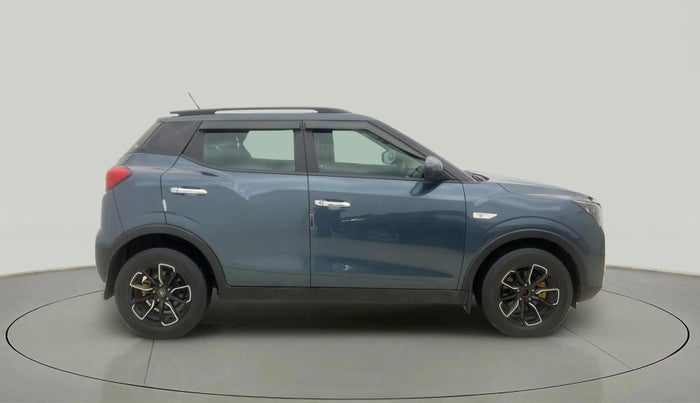 2022 Mahindra XUV300 W6 1.5 DIESEL AMT, Diesel, Automatic, 34,035 km, Right Side View