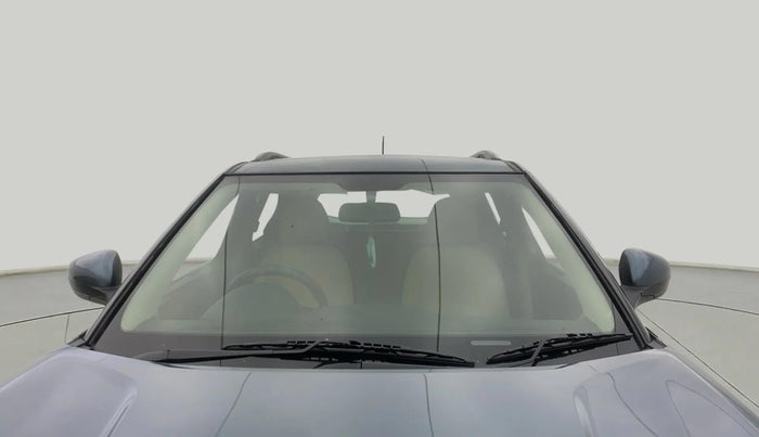 2022 Mahindra XUV300 W6 1.5 DIESEL AMT, Diesel, Automatic, 34,035 km, Front Windshield
