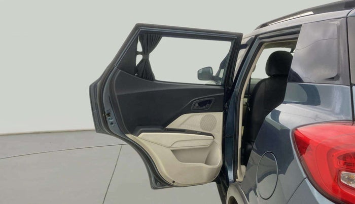 2022 Mahindra XUV300 W6 1.5 DIESEL AMT, Diesel, Automatic, 34,035 km, LHS Rear Door