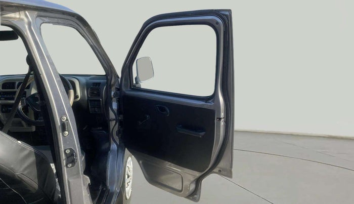 2020 Maruti Eeco 5 STR WITH A/C+HTR, Petrol, Manual, 55,796 km, RHS Front Door