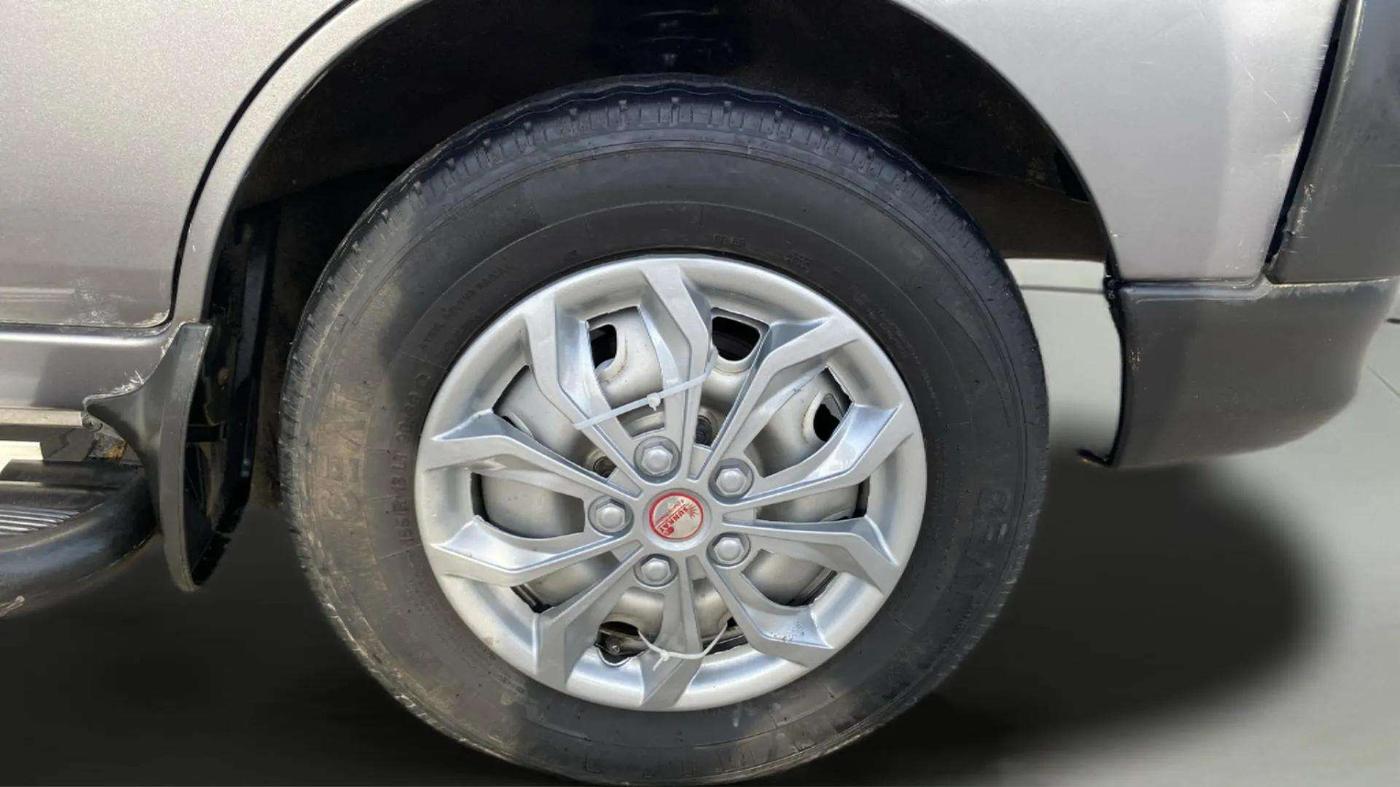 2020 Maruti Eeco 5 STR WITH A/C+HTR, Petrol, Manual, 55,796 km, Right Front Wheel