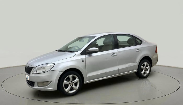 2013 Skoda Rapid AMBITION 1.6 TDI CR MT PLUS, Diesel, Manual, 1,16,611 km, Left Front Diagonal