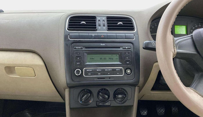2013 Skoda Rapid AMBITION 1.6 TDI CR MT PLUS, Diesel, Manual, 1,16,611 km, Air Conditioner