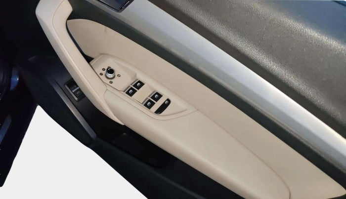 2018 Audi Q5 35 TDI PREMIUM PLUS, Diesel, Automatic, 70,950 km, Driver Side Door Panels Control