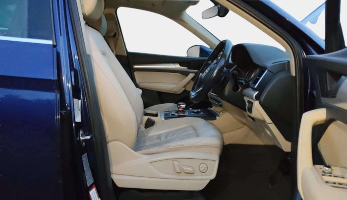 2018 Audi Q5 35 TDI PREMIUM PLUS, Diesel, Automatic, 70,950 km, Right Side Front Door Cabin
