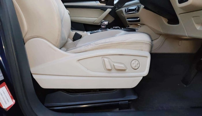 2018 Audi Q5 35 TDI PREMIUM PLUS, Diesel, Automatic, 70,950 km, Driver Side Adjustment Panel