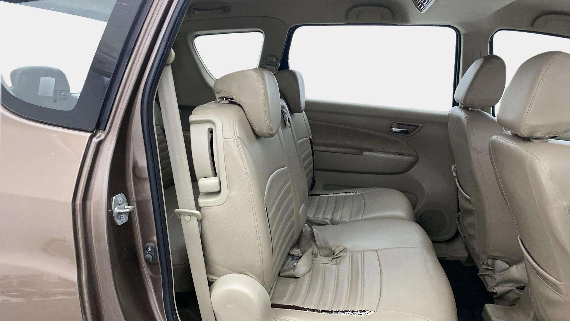Rear-Cabin-View