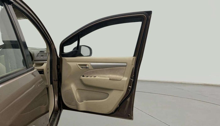 2014 Maruti Ertiga VXI, Petrol, Manual, 91,832 km, RHS Front Door