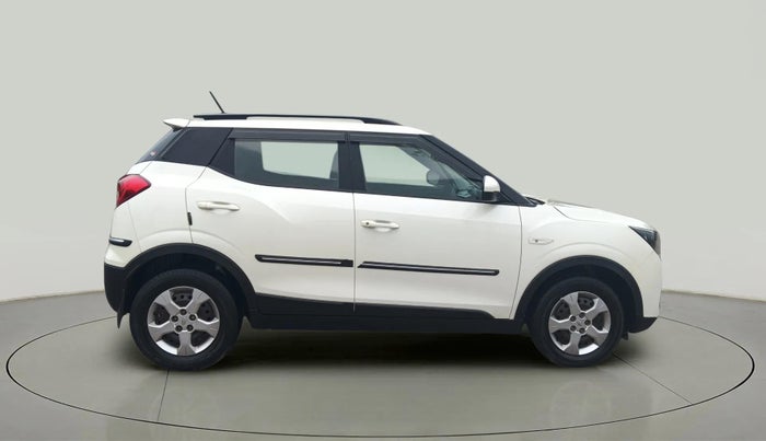 2020 Mahindra XUV300 W6 1.5 DIESEL AMT, Diesel, Automatic, 34,844 km, Right Side View