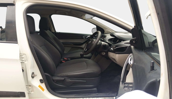 2018 Tata Tiago XZ PETROL, Petrol, Manual, 1,44,587 km, Right Side Front Door Cabin