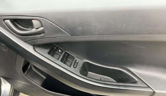 2024 Tata NEXON SMART PLUS S 1.2 REVOTRON, Petrol, Manual, 12,348 km, Driver Side Door Panels Control