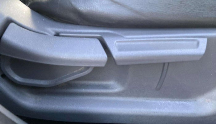 2019 Hyundai GRAND I10 NIOS MAGNA 1.2 KAPPA VTVT, Petrol, Manual, 31,263 km, Driver Side Adjustment Panel