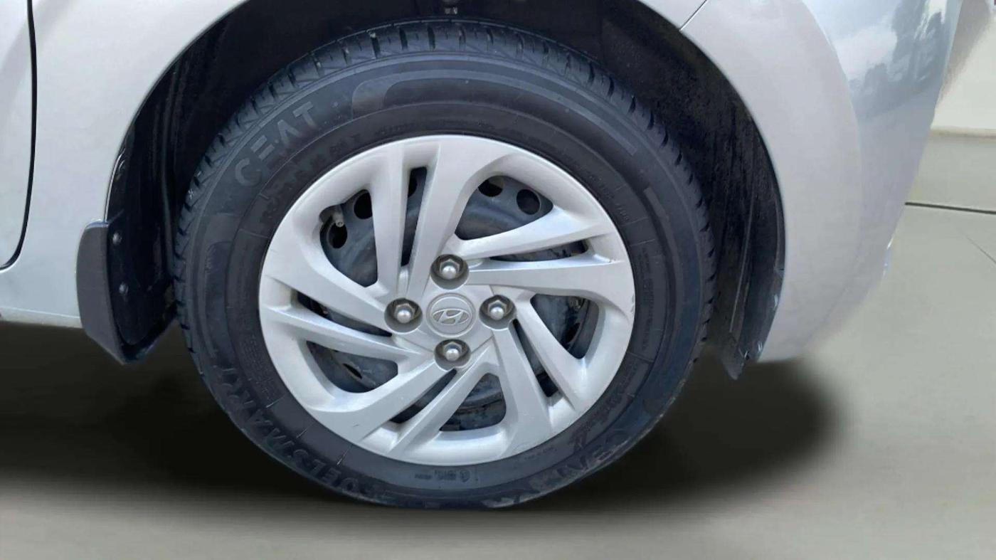 2019 Hyundai GRAND I10 NIOS MAGNA 1.2 KAPPA VTVT, Petrol, Manual, 31,306 km, Right Front Wheel