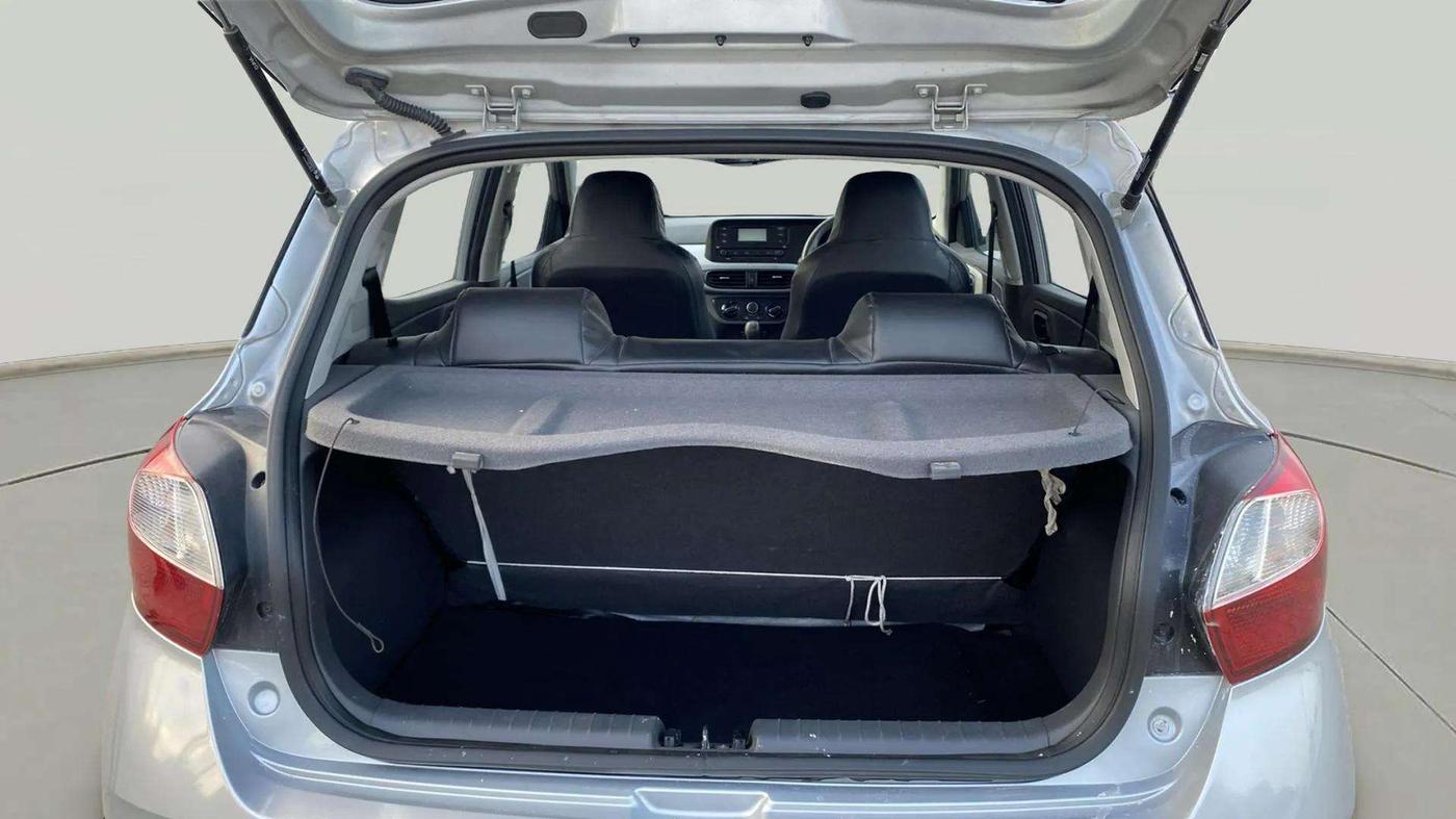 2019 Hyundai GRAND I10 NIOS MAGNA 1.2 KAPPA VTVT, Petrol, Manual, 31,306 km, Boot Open Zoomed View