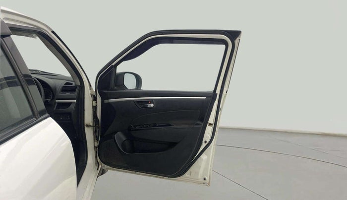 2013 Maruti Swift VXI, Petrol, Manual, 44,603 km, RHS Front Door