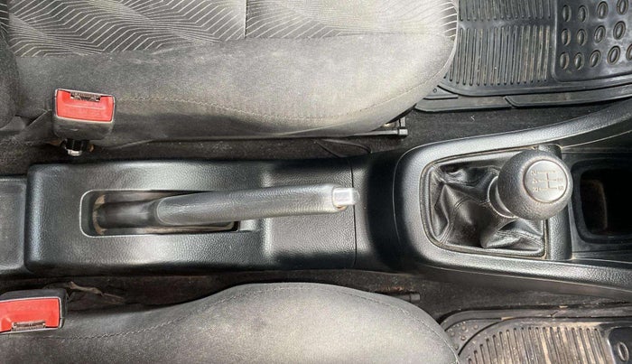 2013 Maruti Swift VXI, Petrol, Manual, 44,603 km, Gear Lever