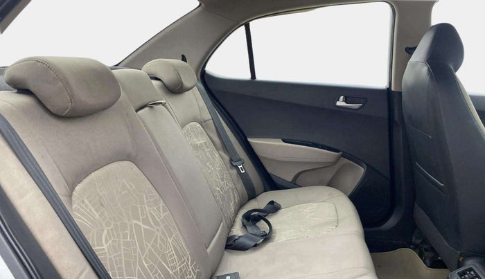 2015 Hyundai Xcent S 1.2, Petrol, Manual, 75,051 km, Right Side Rear Door Cabin