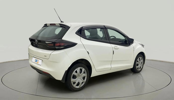 2024 Tata ALTROZ XM PLUS CNG, CNG, Manual, 12,693 km, Right Back Diagonal