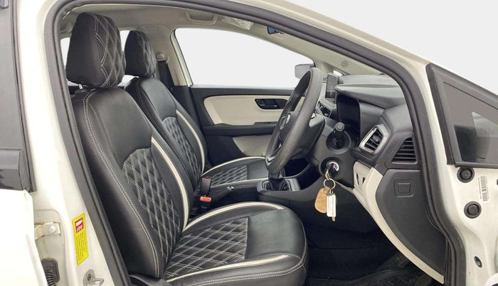 2024 Tata ALTROZ XM PLUS CNG, CNG, Manual, 12,693 km, Right Side Front Door Cabin