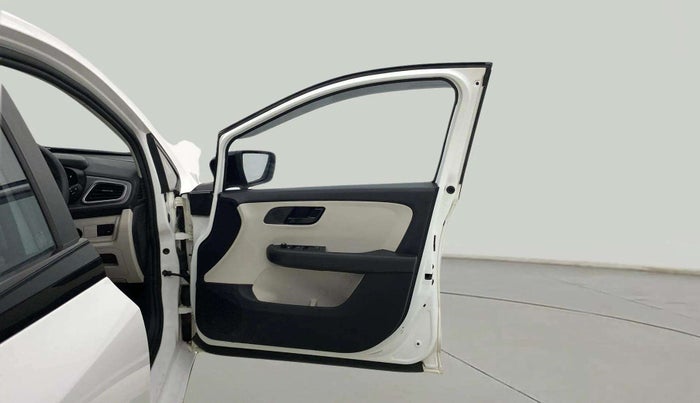 2024 Tata ALTROZ XM PLUS CNG, CNG, Manual, 12,693 km, RHS Front Door