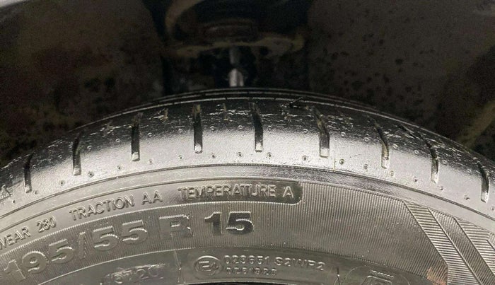 2020 Ford New Figo TITANIUM 1.2 PETROL MT, Petrol, Manual, 27,313 km, Right Front Tyre Tread