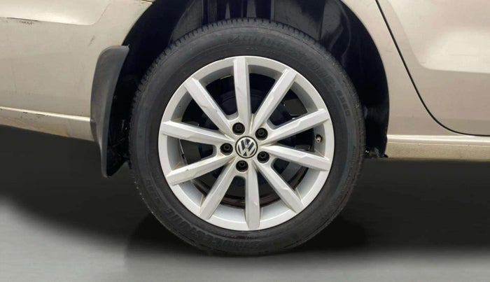 2017 Volkswagen Vento HIGHLINE PLUS 1.2 AT 16 ALLOY, Petrol, Automatic, 82,791 km, Right Rear Wheel