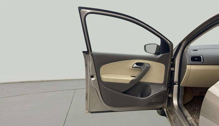 2017 Volkswagen Vento HIGHLINE PLUS 1.2 AT 16 ALLOY, Petrol, Automatic, 82,791 km, LHS Front Door