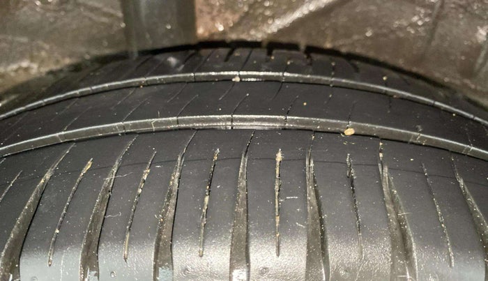 2018 Honda Amaze 1.2L I-VTEC V, Petrol, Manual, 80,139 km, Right Rear Tyre Tread