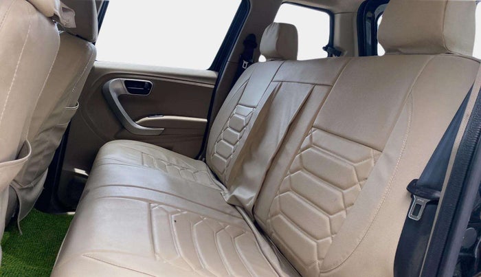 2023 Mahindra BOLERO NEO N10 R, Diesel, Manual, 12,691 km, Right Side Rear Door Cabin