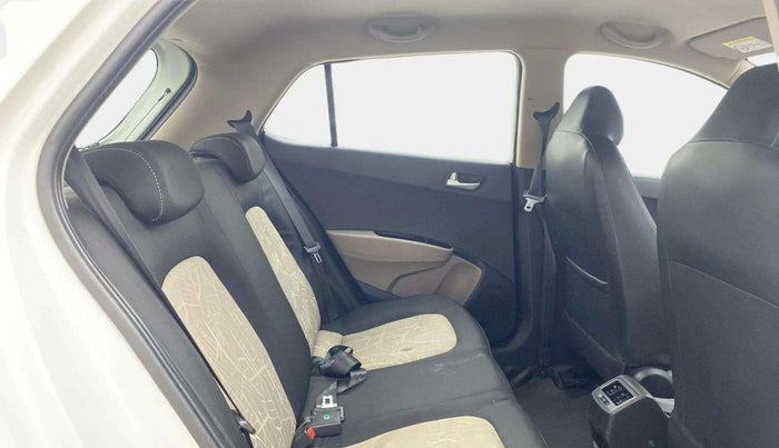 2017 Hyundai Grand i10 ASTA 1.2 KAPPA VTVT, Petrol, Manual, 34,136 km, Right Side Rear Door Cabin