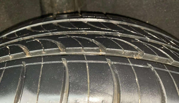 2018 Maruti Baleno ZETA CVT PETROL 1.2, Petrol, Automatic, 58,922 km, Right Rear Tyre Tread