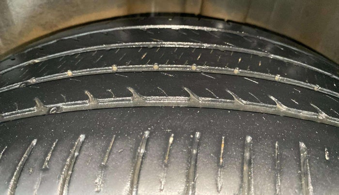 2018 Volkswagen Vento HIGHLINE PETROL AT, Petrol, Automatic, 68,113 km, Left Rear Tyre Tread