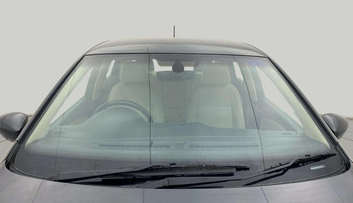 2018 Volkswagen Vento HIGHLINE PETROL AT, Petrol, Automatic, 68,113 km, Front Windshield