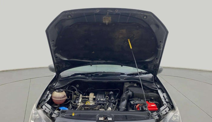 2018 Volkswagen Vento HIGHLINE PETROL AT, Petrol, Automatic, 68,113 km, Open Bonet