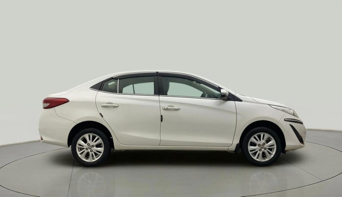 2018 Toyota YARIS V MT, Petrol, Manual, 31,699 km, Right Side View