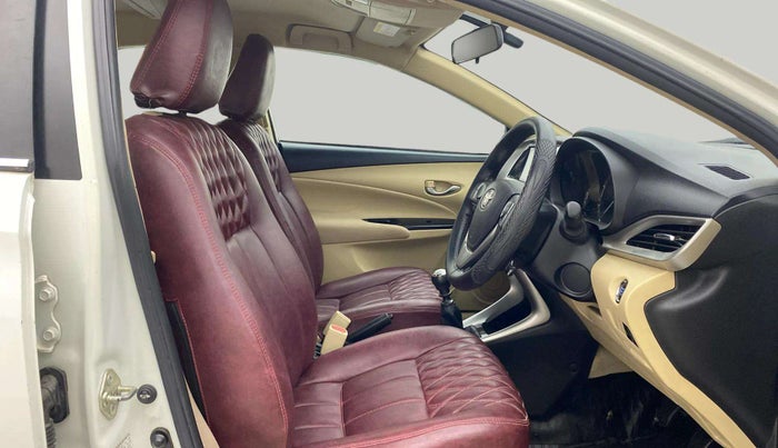2018 Toyota YARIS V MT, Petrol, Manual, 31,699 km, Right Side Front Door Cabin