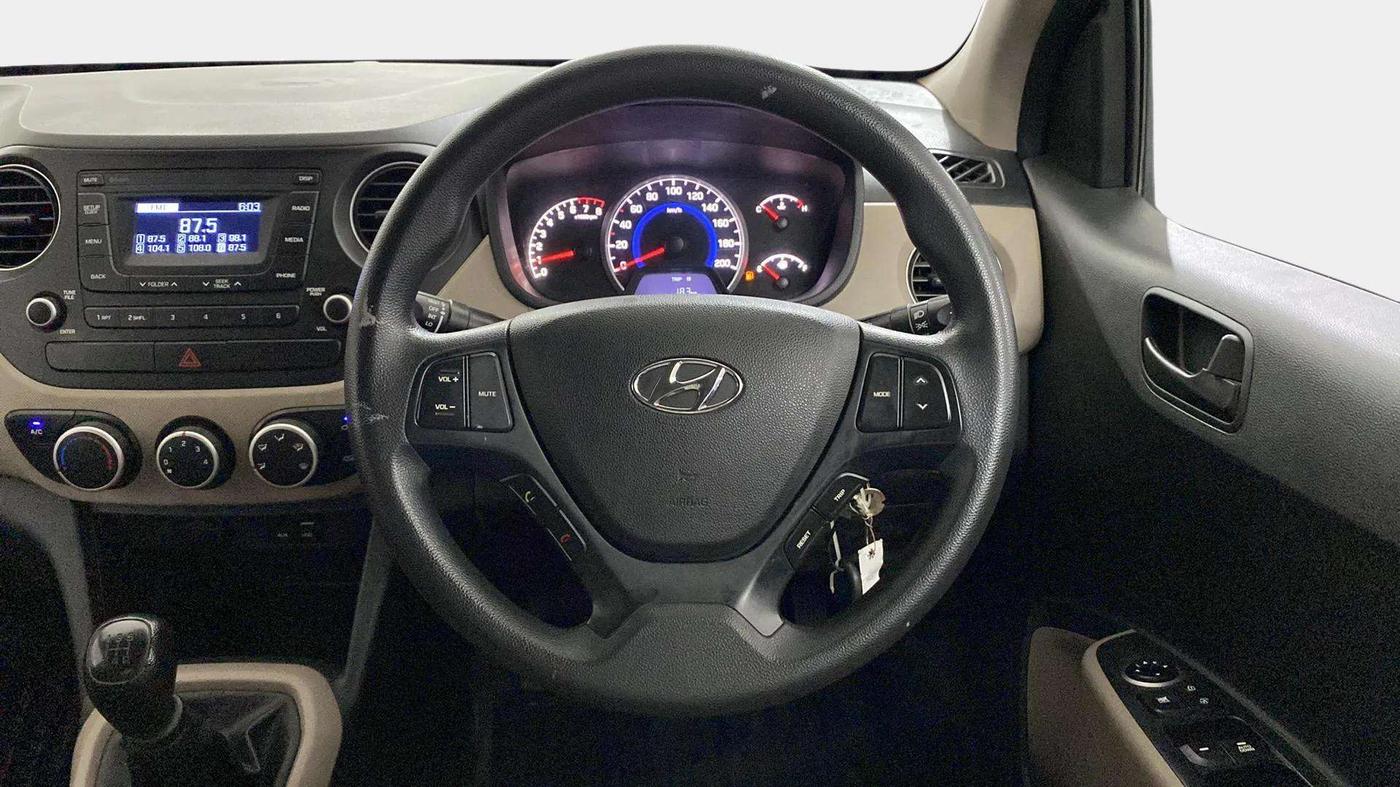 2019 Hyundai Grand i10 MAGNA 1.2 KAPPA VTVT, CNG, Manual, 42,784 km, Steering Wheel Close Up