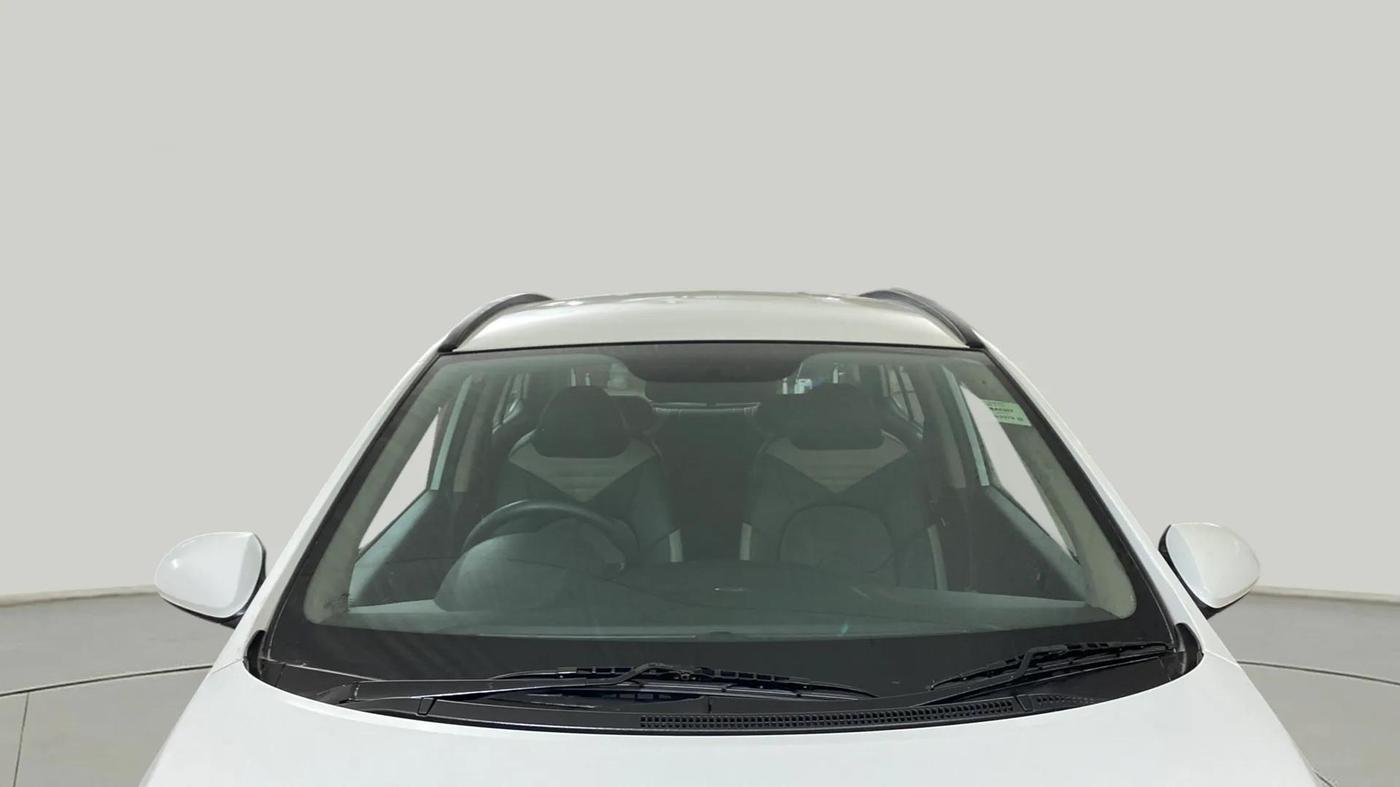 2019 Hyundai Grand i10 MAGNA 1.2 KAPPA VTVT, CNG, Manual, 42,784 km, Front Windshield